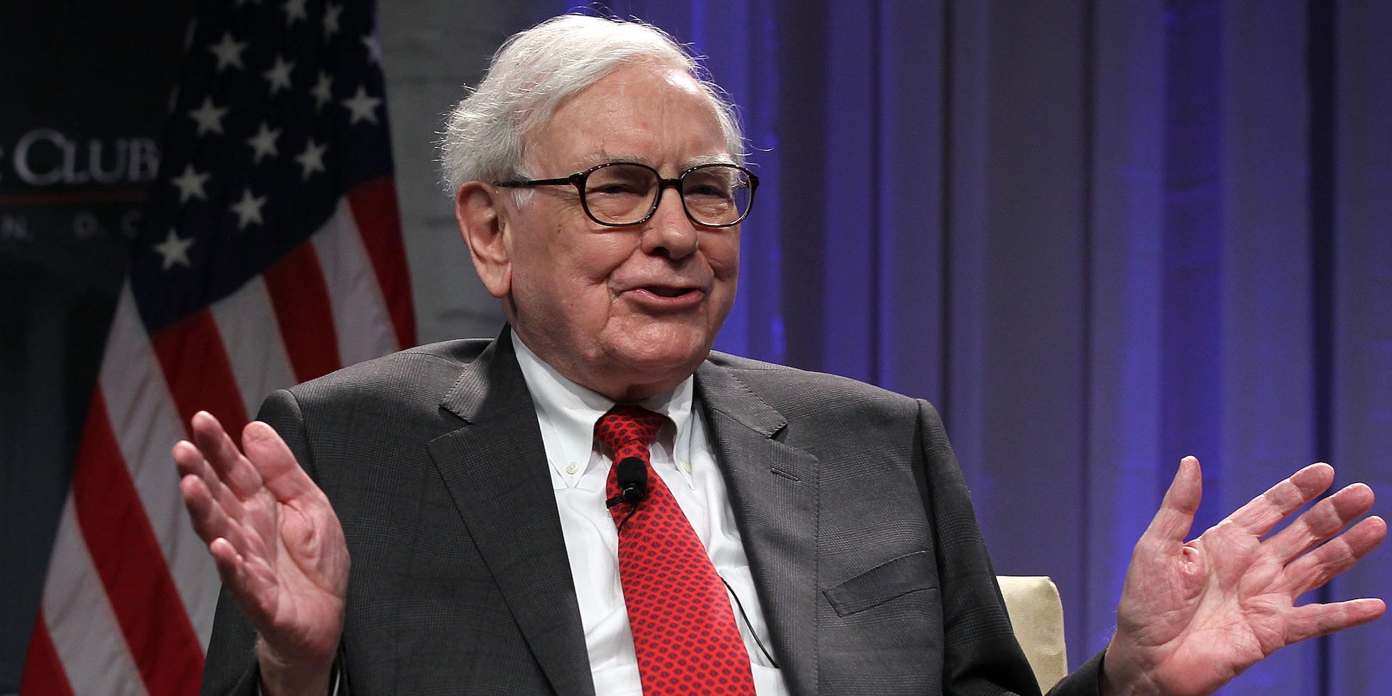 Warren Buffett plowed $5 billion into Bank of America during the debt crisis. Here’s the story of how the investor helped the bank and made a fortune in the process. | Markets – Business Insider
